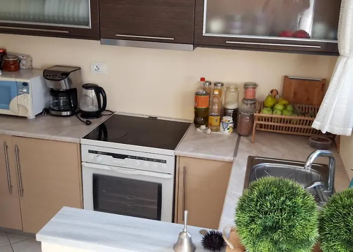 Appartement Sunny In Quiet Part Of Centre Saranda
