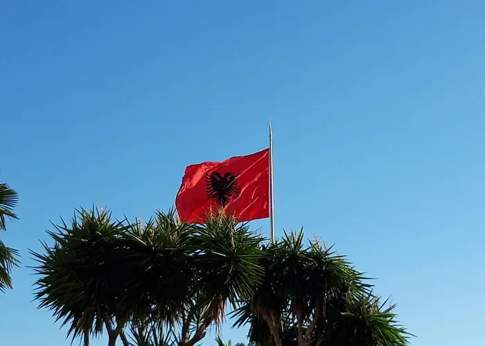 Appartement Sunny In Quiet Part Of Centre Saranda